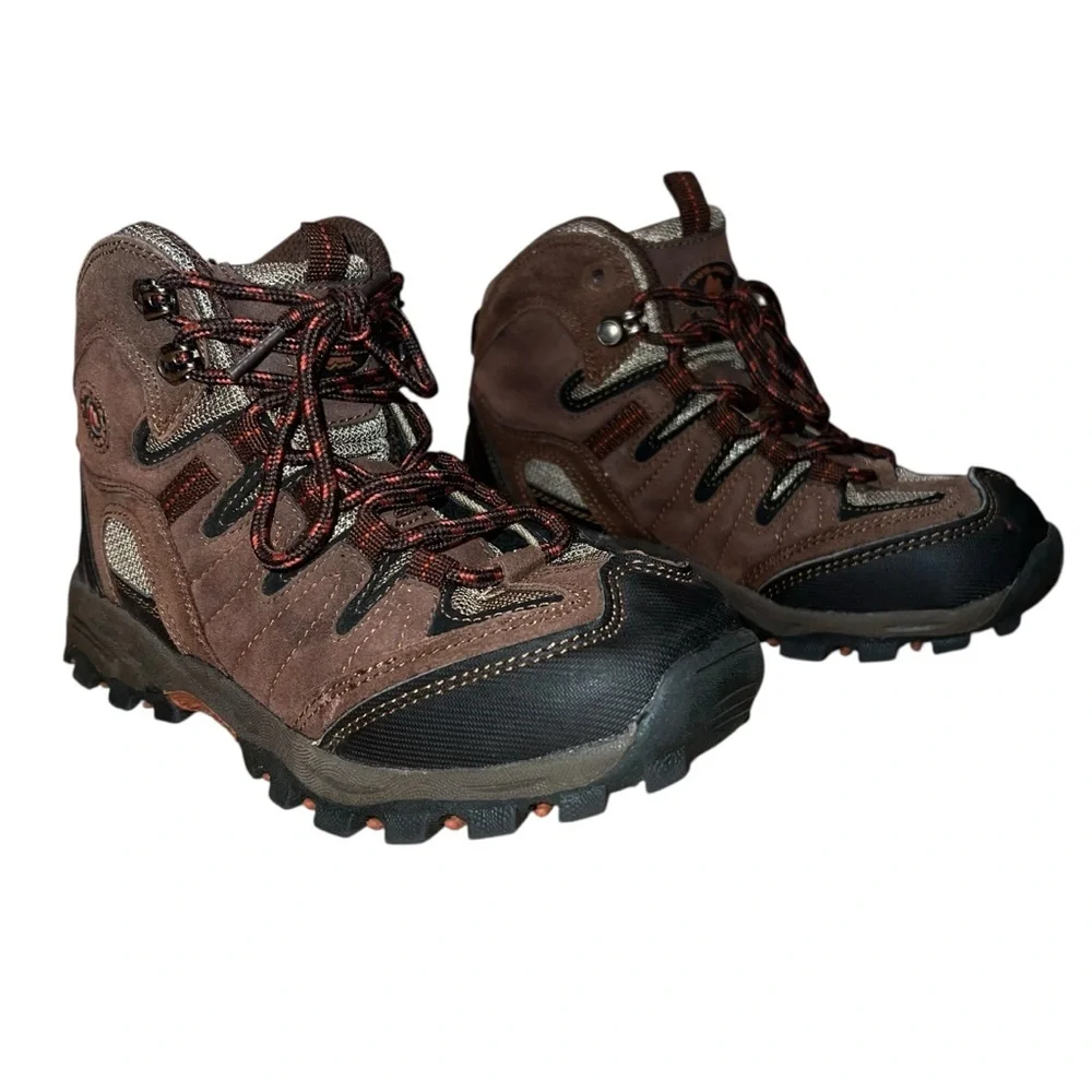 Outland Little Kids Outdoor Boots in Brown and Black Size 2M